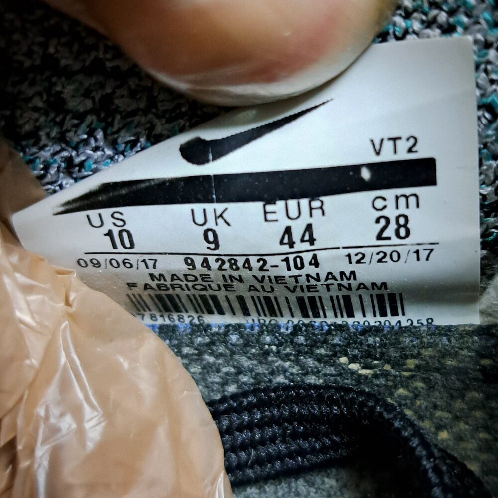 %Size 10 Men Nike Air VaporMax Flyknit 2 Dusty Cactus Blue Sneakers / A 19 - Picture 7 of 13